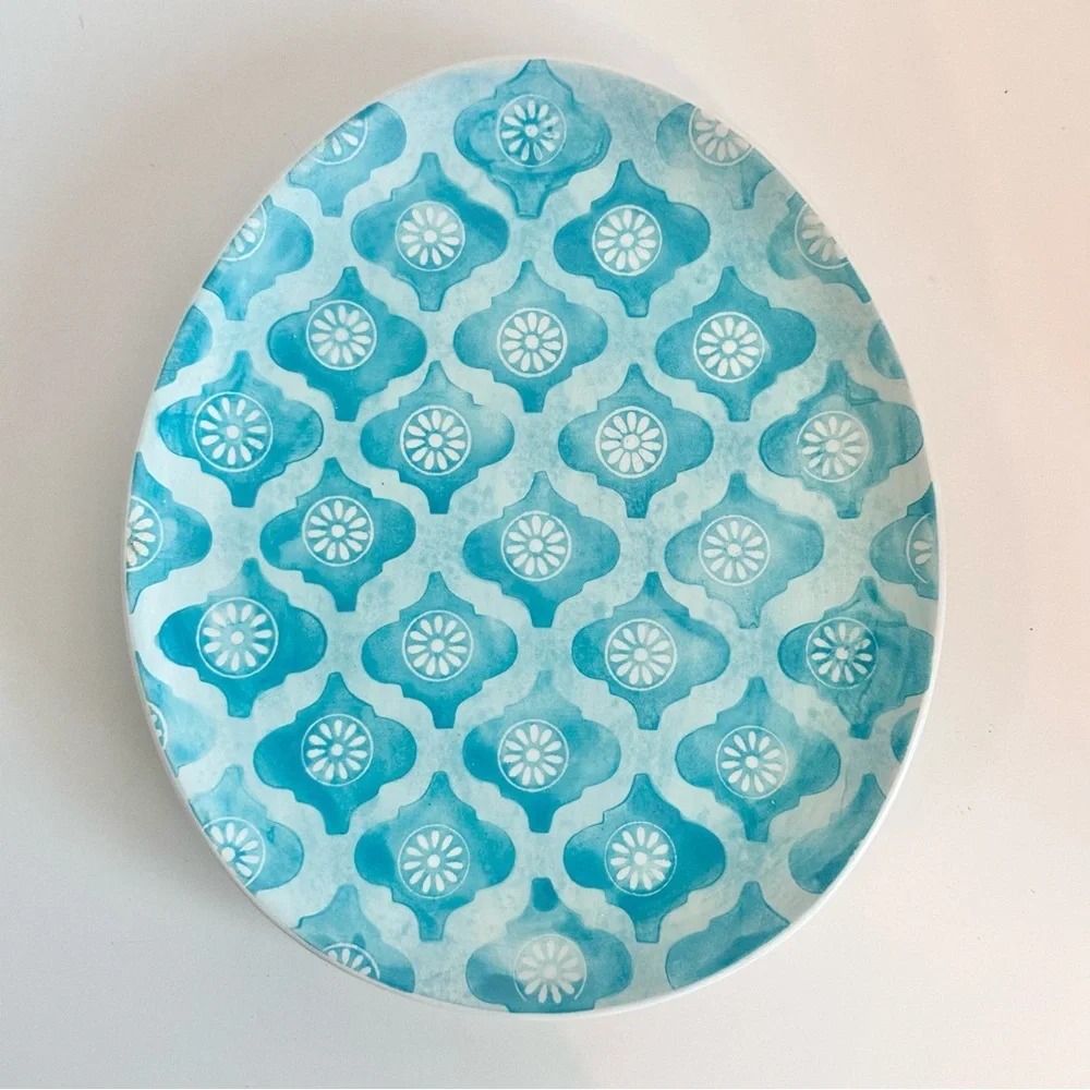 Pottery Barn Ceramic Colorful Easter Egg Shape Plate Set Pastel Yellow Pink Blue